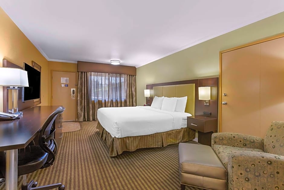 Best Western Royal Sun Inn & Suites