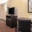 La Quinta Inn & Suites by Wyndham Bonita Springs Naples