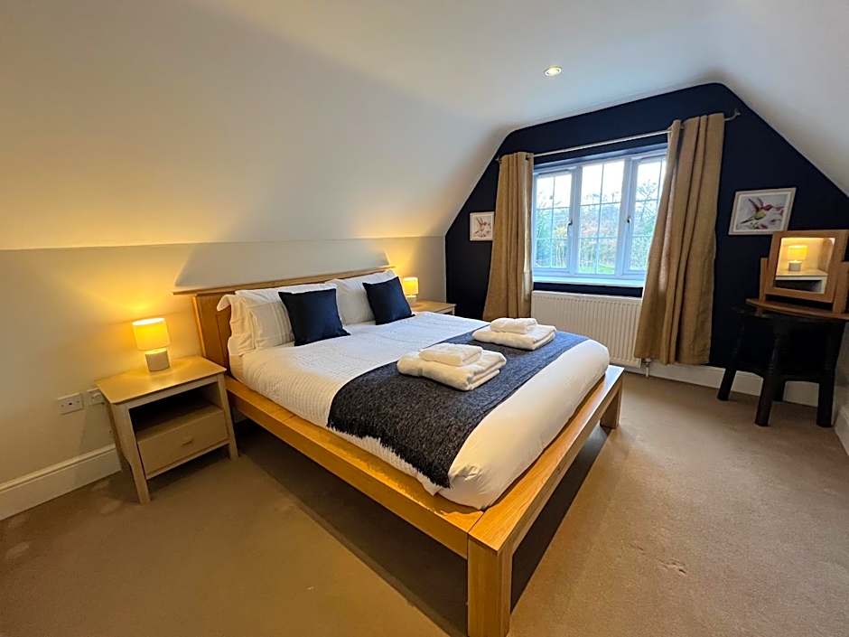 The Shoe Inn Rooms