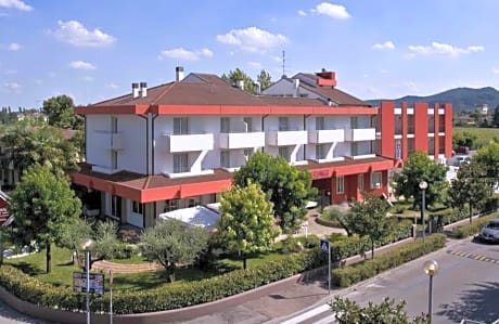 Hotel Lo Zodiaco