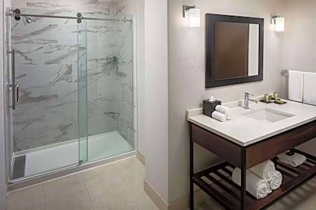 2 Queen Beds Deluxe Room
