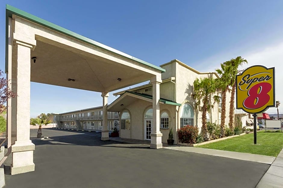 Super 8 By Wyndham Ridgecrest – Ridgecrest, CA