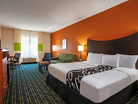 1 King Bed, Deluxe Room, Non-Smoking