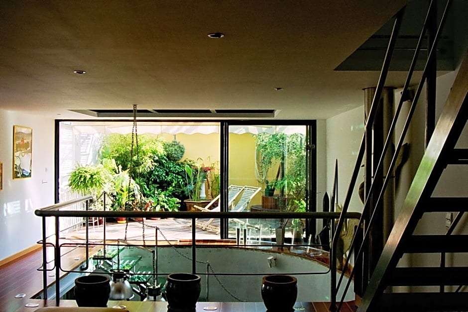 Loft De Cannes Bed And Breakfast – Cannes, CT