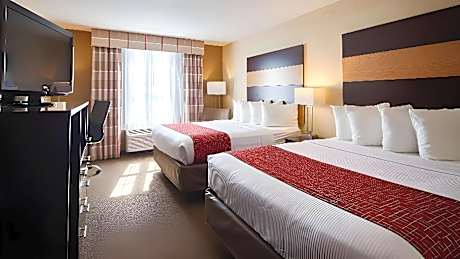 2 Queen Beds