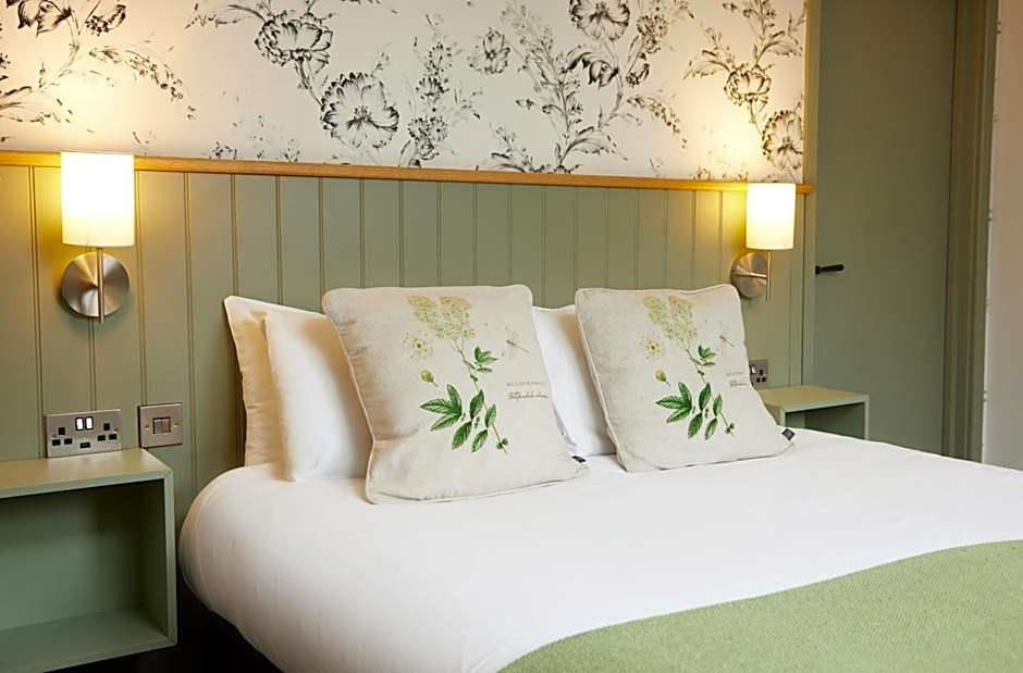 Castle Inn by Greene King Inns