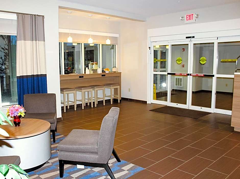 Microtel Inn & Suites Penn Yan Finger Lakes Region