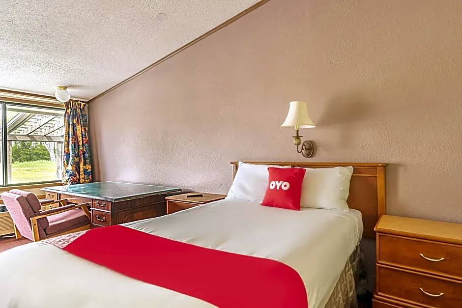 OYO Hotel Daleville AL Hwy 84