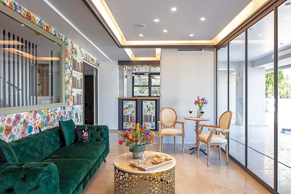 Lines Concept Accommodation