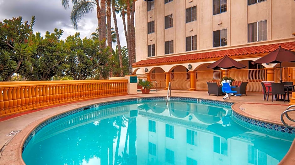 Hampton Inn By Hilton & Suites Santa Ana/Orange County Airport