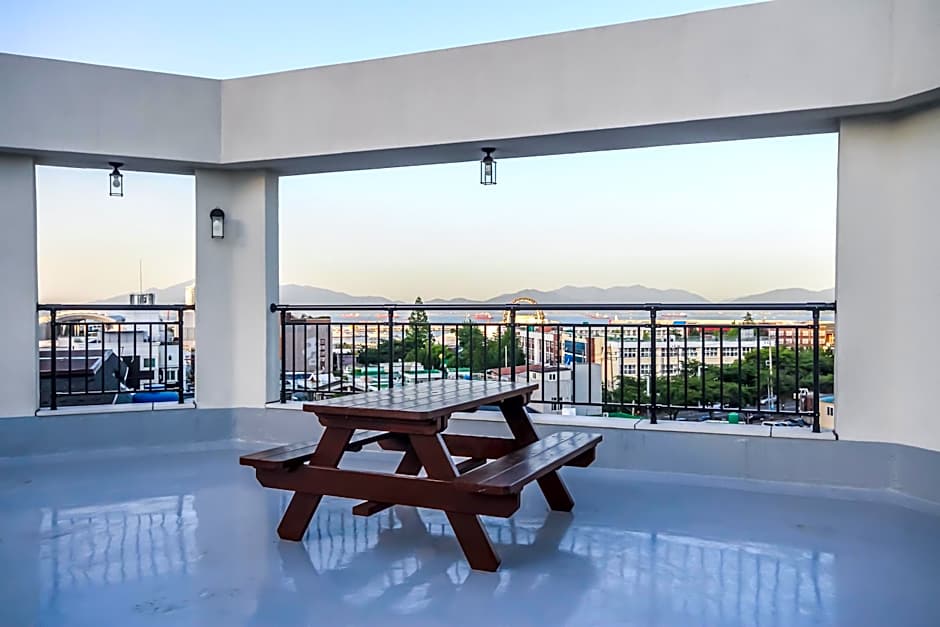Ggulzam Hotel