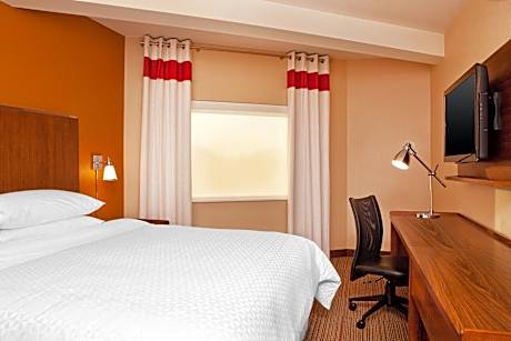 Classic Room, Multiple Beds, Roll-in Shower (Mobility/Hearing Access, Roll-In Shwr)