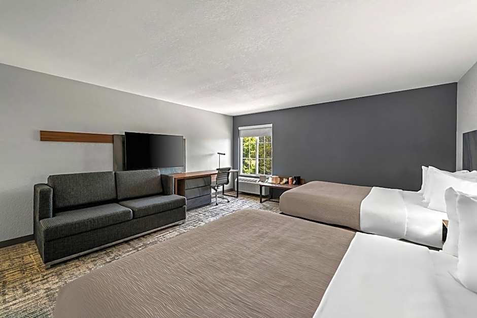 Quality Inn & Suites Manhattan