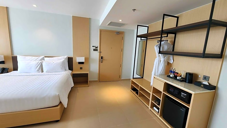 Skyline Seaview Cam Ranh Khanh Hoa