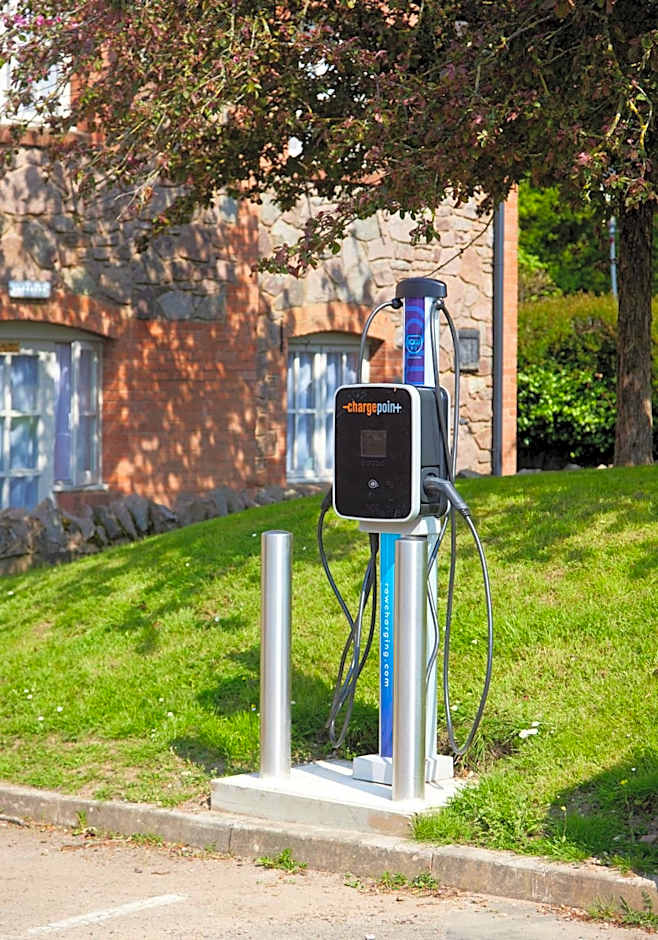 Fieldhead Hotel by Greene King Inns