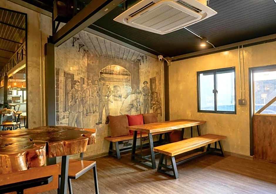 Episode 11 Hostel Sukhumvit