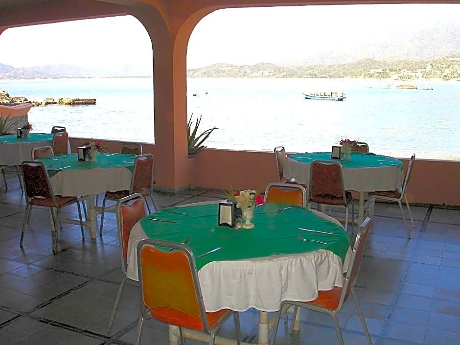 Playa de Santiago Hotel