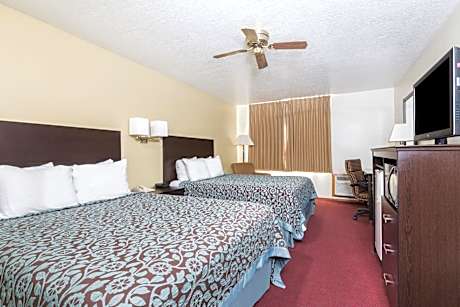 Queen Room with Two Queen Beds - Non-Smoking