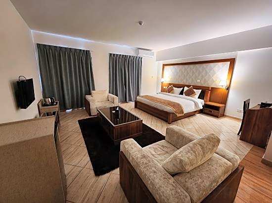Aquavista Hotel & Suites