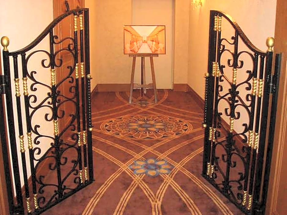 The Crest Hotel Kashiwa