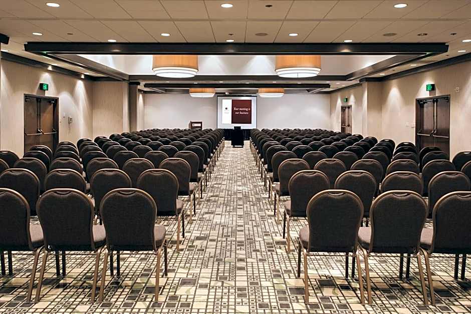 DoubleTree By Hilton Omaha Downtown