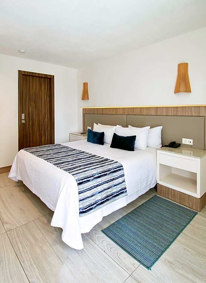 Hotel Velvet Plaza