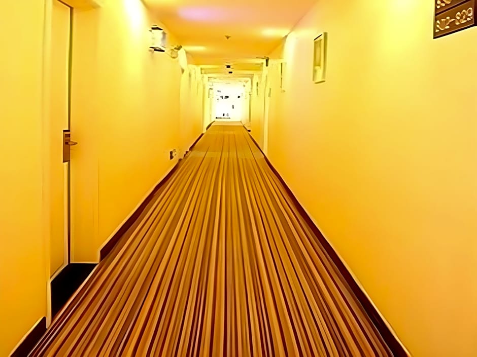 7 Days Inn Foshan Temple Baihua Squrare Branch