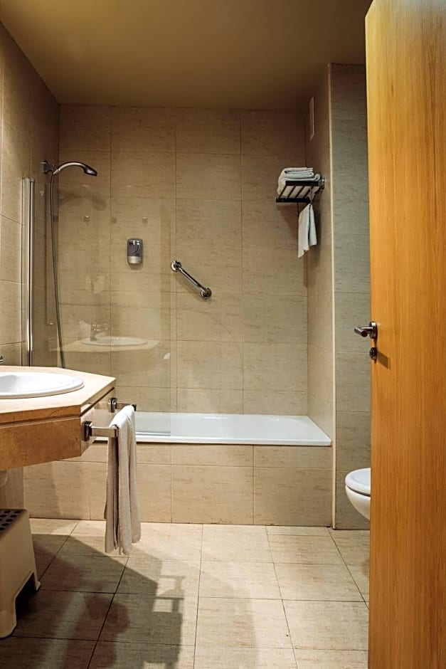 Hotel Mar Comillas by MIJ