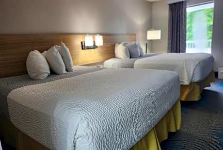 Queen Room with Two Queen Beds - Non-Smoking