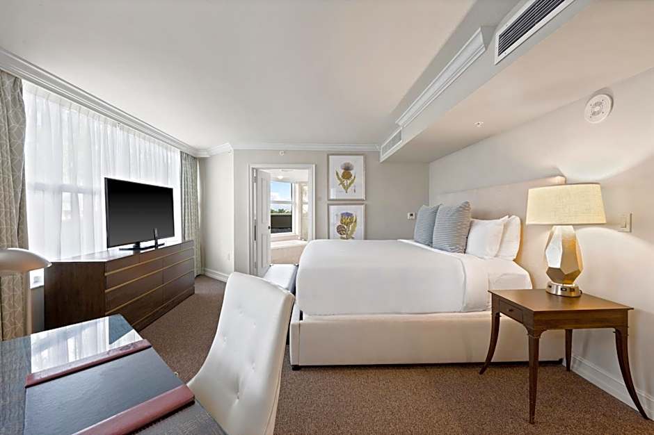 Marco Beach Ocean Suites