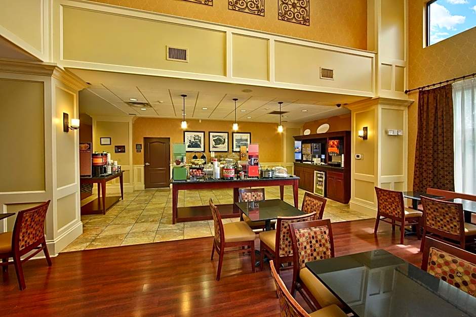 Hampton Inn By Hilton & Suites Sevierville At Stadium Drive