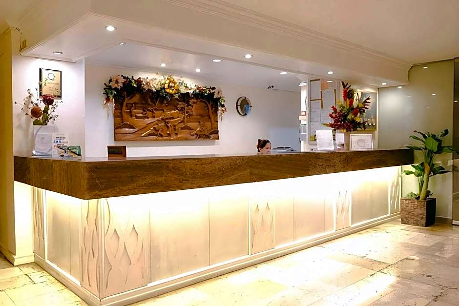 De Luxe Hotel