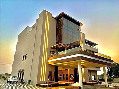 VIJAY VILAS-LUXURY HOTEL