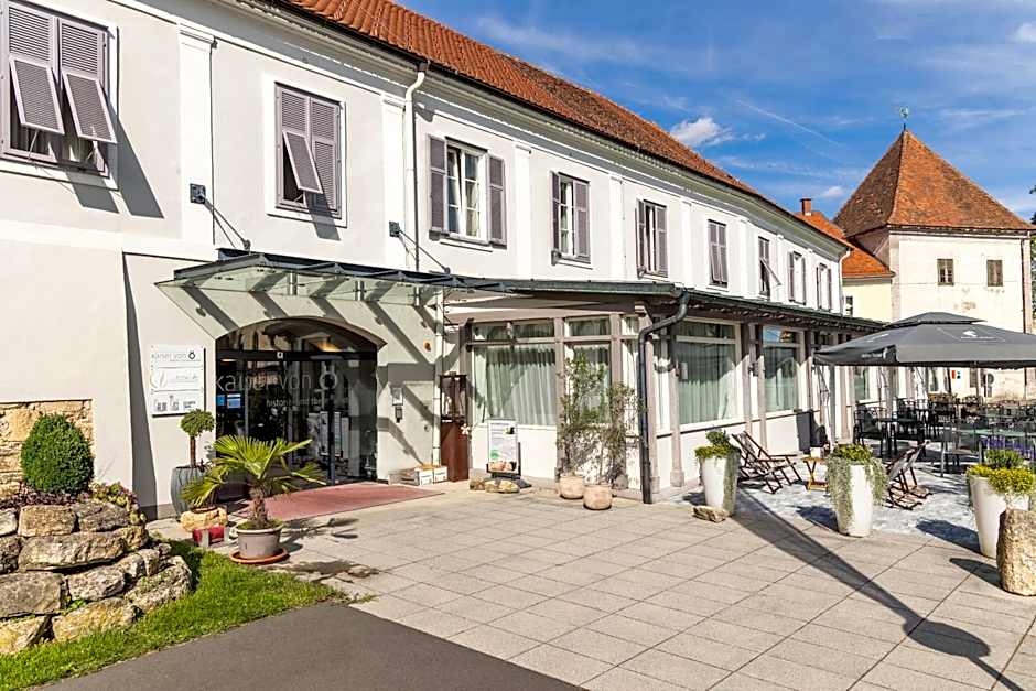 Kaiser von Österreich, Historik- und Thermalhotel