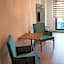 Ceneviz Suit Hotel