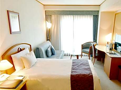 Twin Room with Extra Bed