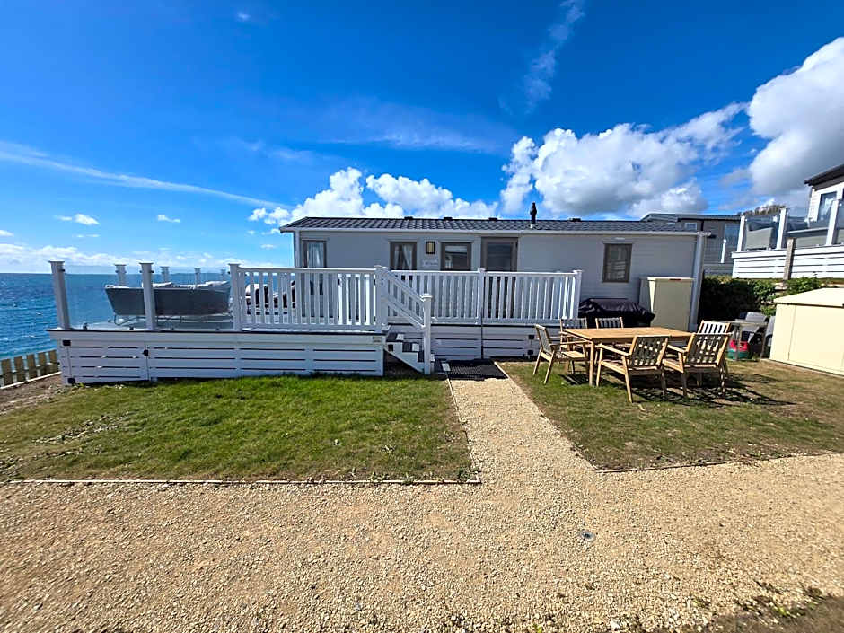 Europa Willow Pitch 29 Creek Caravan Park dog friendly