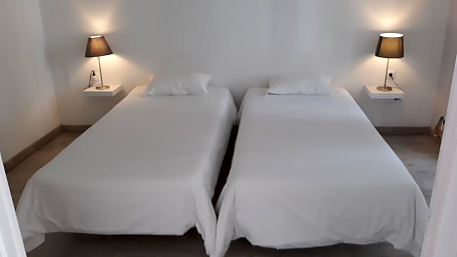 Hostel A Casa da Árvore