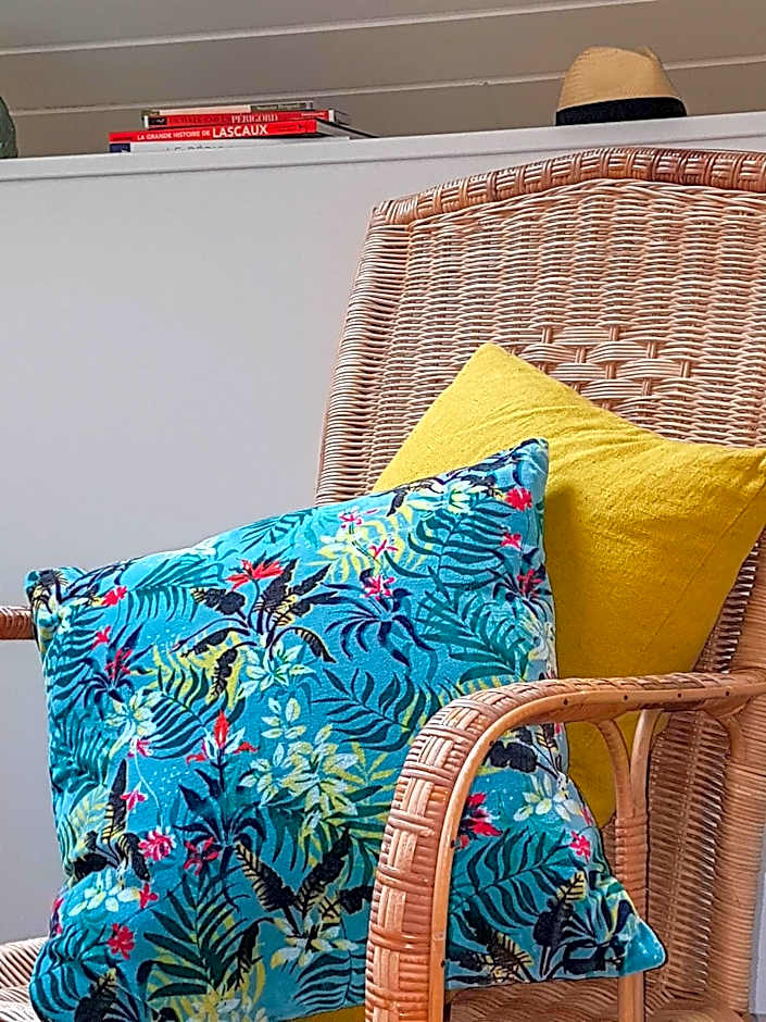 Aux Bories de Marquay, chambres d'hôtes B&B avec piscine et SPA près de Sarlat