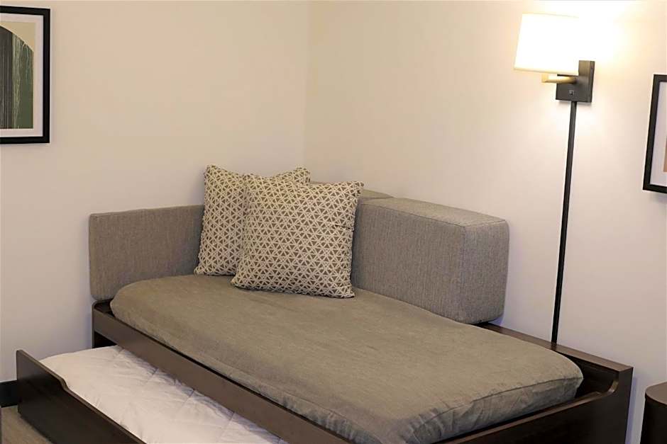 Holiday Inn & Suites St. Cloud By IHG