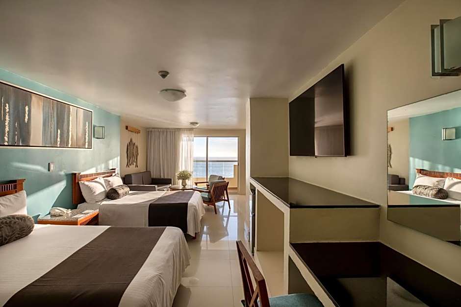 Don Pelayo Pacific Beach