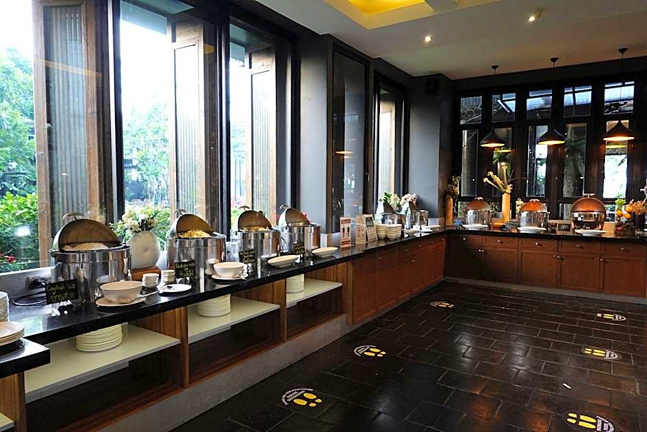 Marine Beach Hotel Pattaya