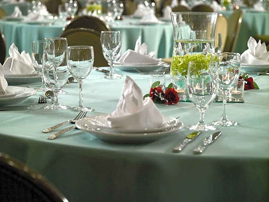 Crowne Plaza Charleston By IHG