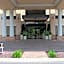 Holiday Inn Express and Suites Winchester By IHG