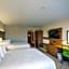 Holiday Inn Express & Suite Milroy - Reedsville By IHG