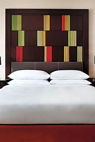 Deluxe Room 1 King