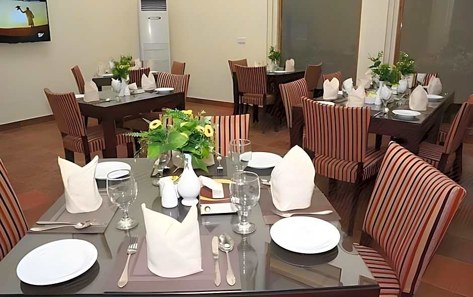 Hotel One Lalazar Multan