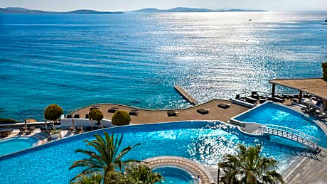 Saint John Hotel Villas & Spa