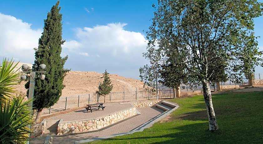 HI Mitzpe Ramon Hostel