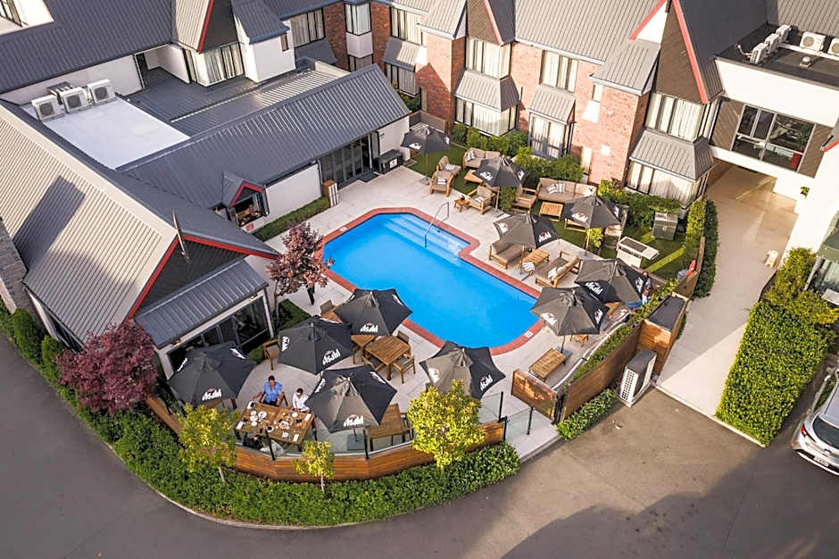 Chateau Marlborough Hotel